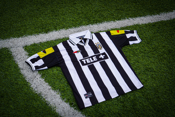 Jersey Juventus Local Version Exclusiva Europea Temporada 2000-01 (Talla M)