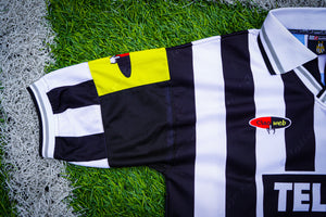Jersey Juventus Local Version Exclusiva Europea Temporada 2000-01 (Talla M)